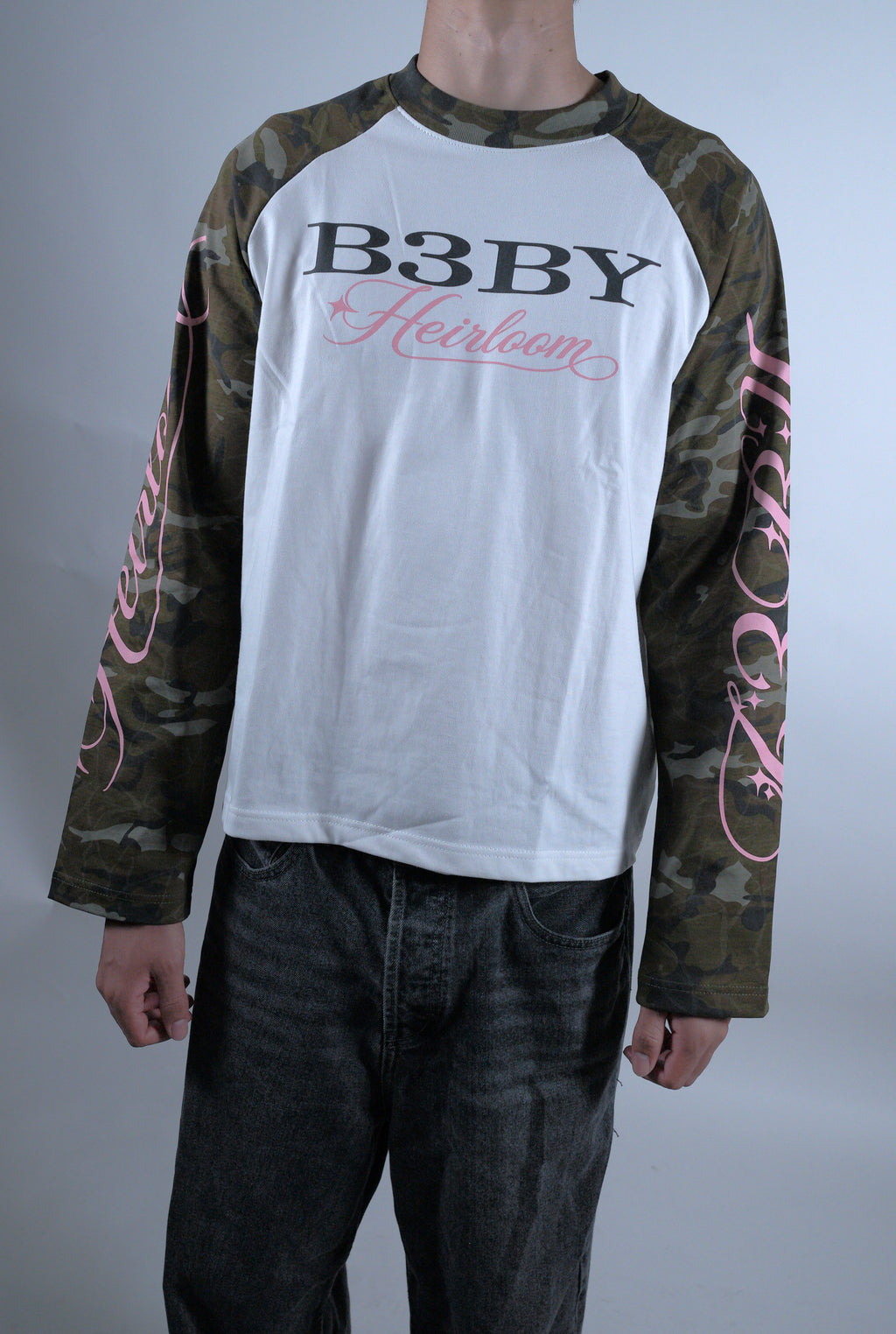 HEIRLOOM VESTIGE RAGLAN