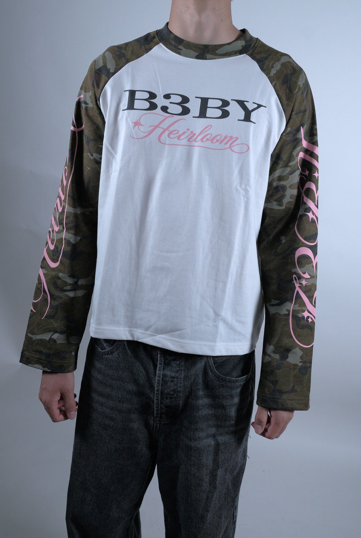 HEIRLOOM VESTIGE RAGLAN